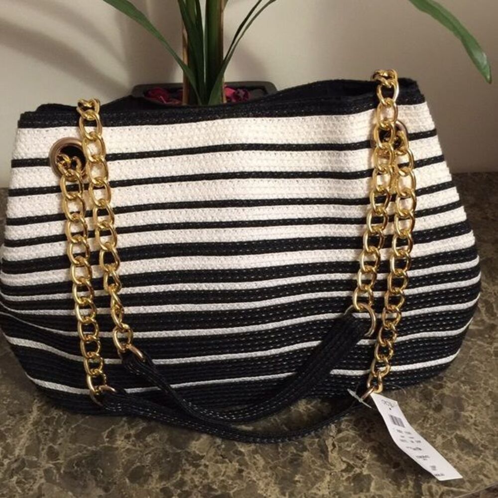 Cache shoulder bag